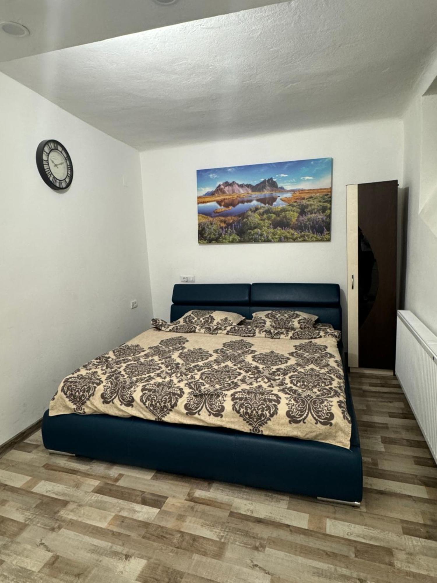 Apartament Diaconu Coresi Apartment Брашов Екстериор снимка